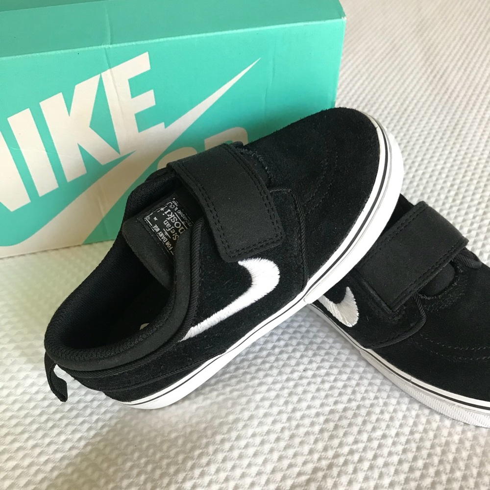 Nike Stefan Janoski ~ Boys Velcro Sneaker